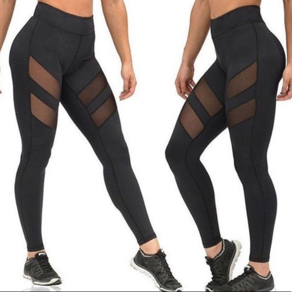 Black workout leggings